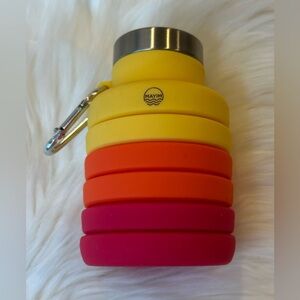 NWOT Mayim Ombré Collapsible Water Bottle